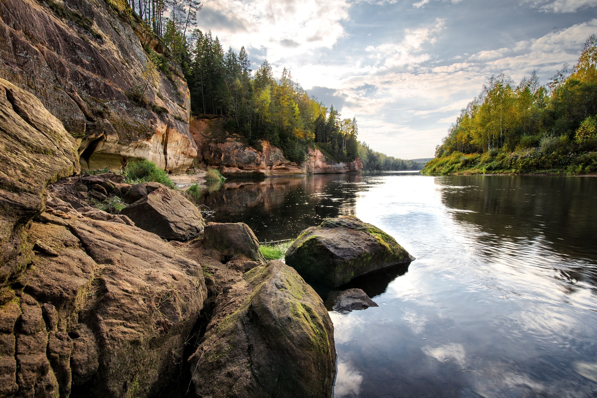 Letonia. Río Gauja cerca del Acantilado del Águila. ❤️ nominado 💔